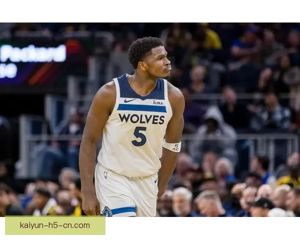 森林狼主帅透露爱德华兹已参与训练 右膝炎症恢复情况仍不确定